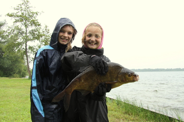 Brassen fangen mit den Damen Chelsey & Chelsey. Ja ihr lest richtig, Chelsey im Quadrat!